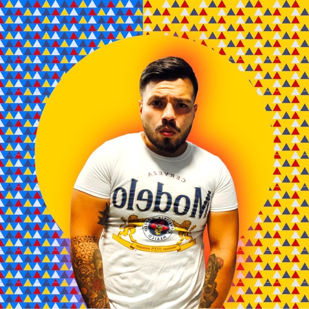 (s) Modelo Especial Tee Front Print 17.5 X 24